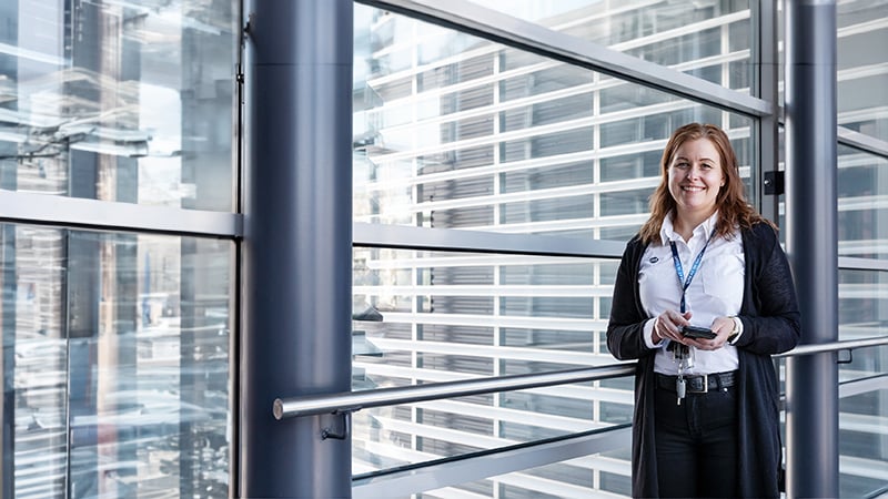 Back_und_Front_Office_Support_Contact_Center_ISS