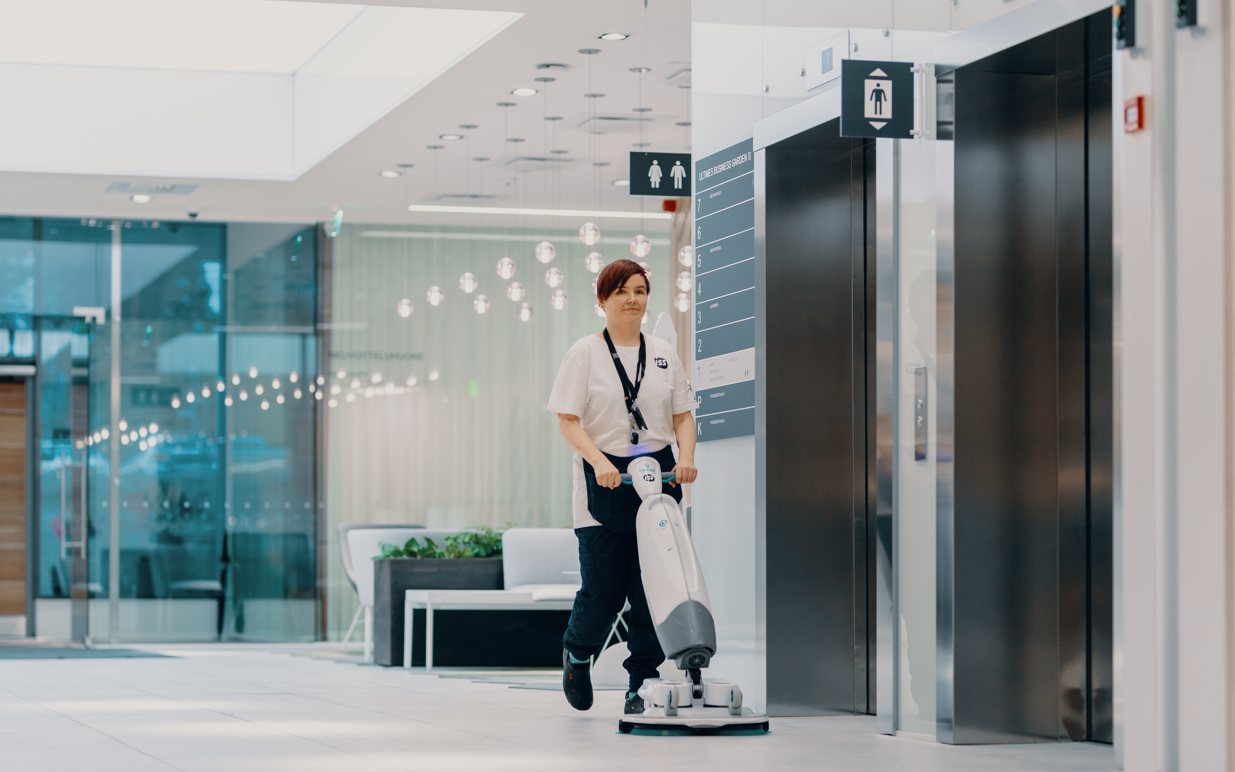 Gebäudereinigung_Grundreinigung_ISS